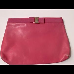 Salvatore Ferragamo Classic Pink Bow vintage Crossbody clutch Bag*****